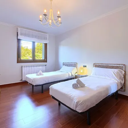 By Next Stop Bilbao *