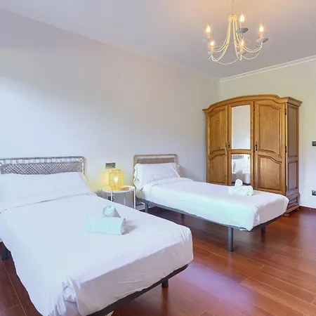 By Next Stop Bilbao 바키오