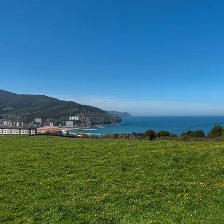 By Next Stop Bilbao *