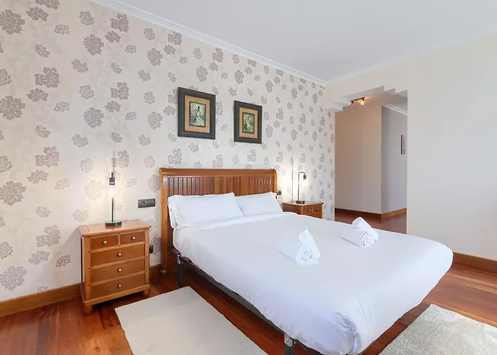 By Next Stop Bilbao Бакио