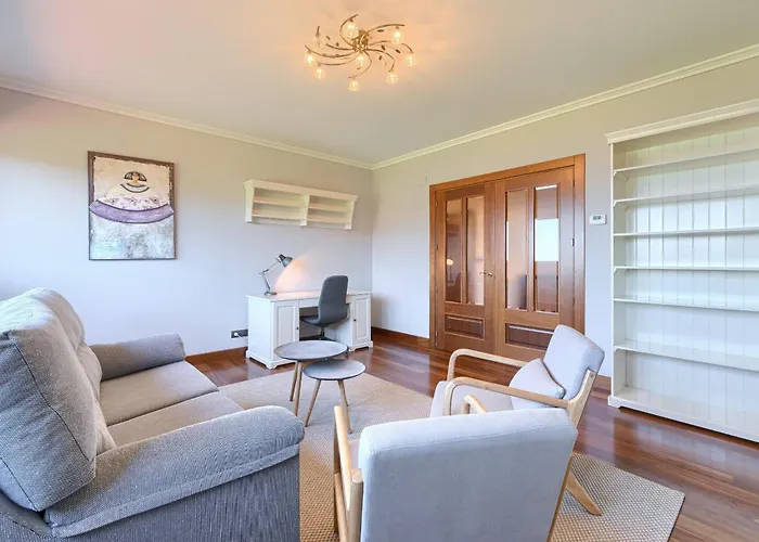 By Next Stop Bilbao Бакио