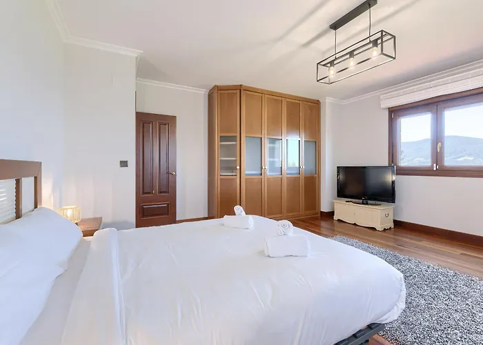 By Next Stop Bilbao *